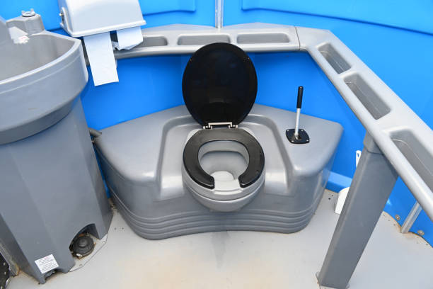 Portable Toilet Options We Offer in Rugby, ND